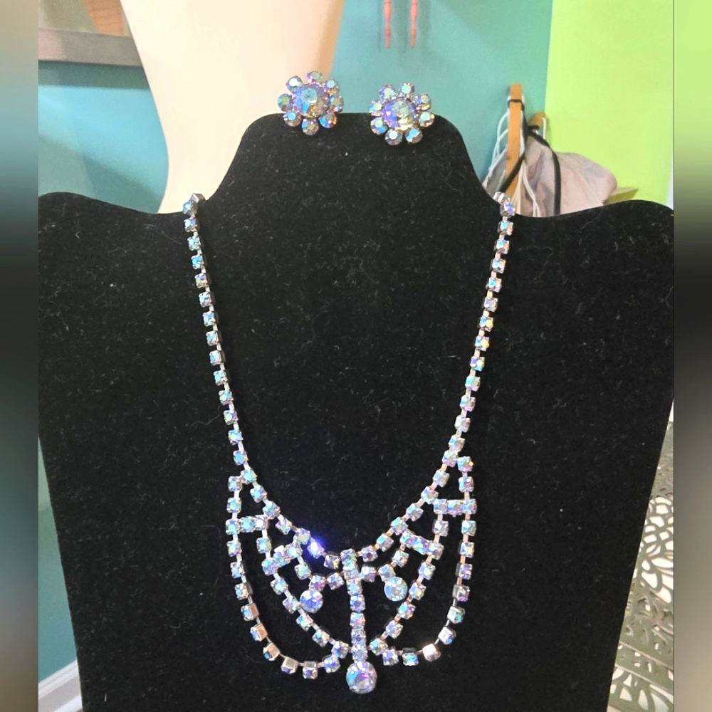 Exquisite Made in Austria Vintage Necklace Set